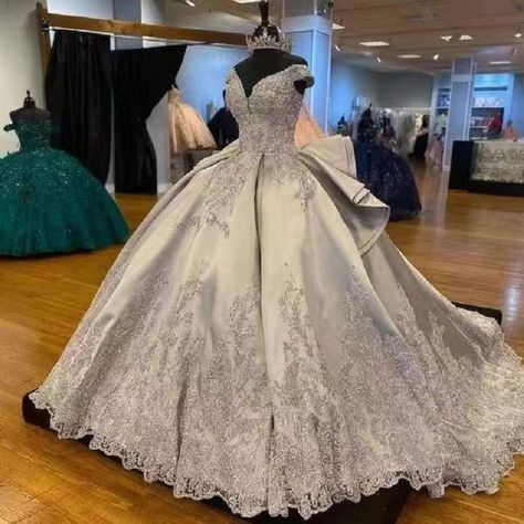 Silver Quinceanera Dresses, Silver Ball Gown, Burgundy Dress Outfit, Ball Gown Quinceanera Dresses, Beaded Wedding Gowns, Quince Dress, Burgundy Bridesmaid Dresses, Princess Ball Gowns, Quinceanera Dress