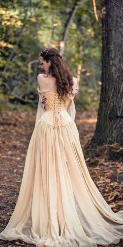 Medieval Wedding Dresses For Non-Traditional Wedding ★ a line lace off the shoulder with corset medieval wedding dresses vintage cyril sonigo Medieval Wedding Dresses, Medieval Wedding Dress, Victorian Wedding Dress, Fantastic Fashion, Viking Wedding, Medieval Wedding, Medieval Style, Fantasy Dresses, Celtic Wedding