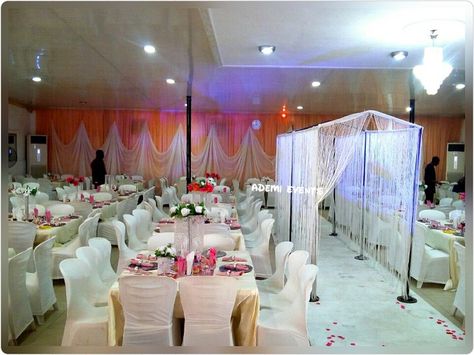 Pictures Of Lovely Wedding Reception Decorations And Cakes - Events - Nigeria Nigeria Wedding Reception Decorations, Event Planning Pictures, Event Planning Proposal, Event Planning Printables, Hall Decoration, Event Planning Business Cards, Nigeria Wedding, Wedding Hall Decorations, Event Planning Decorations