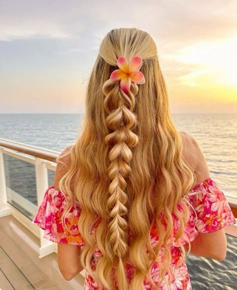 Hair Styles For Cruise, Resort Hairstyles, Beach Hair Styles, Summer Hair Inspo, Hair For Summer, Vacation Hair, Summer Hairstyles For Long Hair, 2025 Summer, Vacation Hairstyles