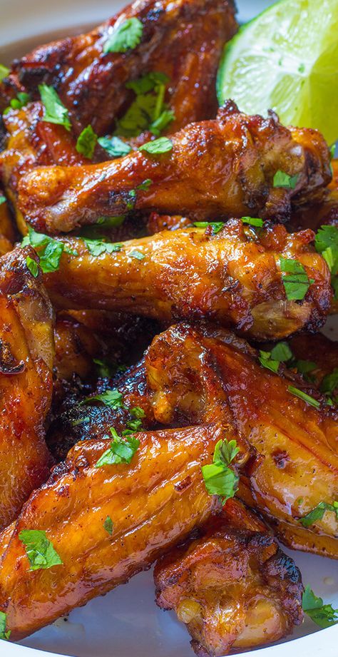 Cilantro lime chicken wings are full of flavor, a healthier option and super easy clean up. You will love this recipe: it's fast, easy, and flavorful. Cilantro Lime Chicken Wings, Lime Chicken Wings, Chicken Wings Recipes, Cooking Chicken Wings, Chicken Wing Recipes Baked, Bbq Wings, Traeger Recipes, Cilantro Lime Chicken, Chicken Wing