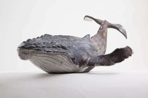 Cathy Reeves, ceramic artist. Canada Humpback Whale Tattoo, Whale Humpback, Whale Sculpture, Whale Drawing, Whale Decor, Whale Illustration, Pottery Animals, Sculptures Céramiques, Whale Art