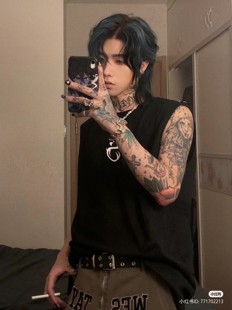 Hot Goth Outfits Men, Men With Tattoos And Piercings, Goth Tattoos Men, Tattooed Men Aesthetic, Hot Emo Guys With Piercings, Hot Goth Men, Yakuza Outfit, Asian Guys With Long Hair, Asian Boy Haircuts