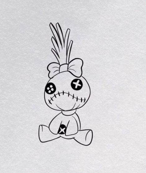 Small Voodoo Tattoos, Simple Stencil Tattoo, Horror Tattoo Outline, Cute Tattoo Sketches, Small Dark Tattoo Ideas, Small Dark Tattoos Creepy, Flash Art Simple, Tattoo Design Drawings Easy, Disney Doodles Simple