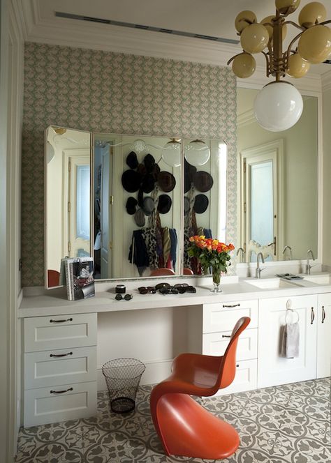 dressing table & sink vanity at same height Dressing Table Ideas, Bathroom Feature Wall, His And Hers Sinks, Sink Decor, Timeless Bathroom, Eclectic Bathroom, White Counters, Interior Design Work, Laundry Area