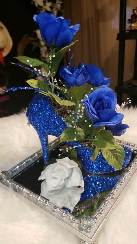 Diy Floral Shoes, Glitter Centerpieces, Dekor Diy, Silk Floral Arrangements, Wedding Centerpieces Diy, Flower Arrangements Diy, Diy Centerpieces, Diy Crafts For Home Decor, Wedding Centerpiece