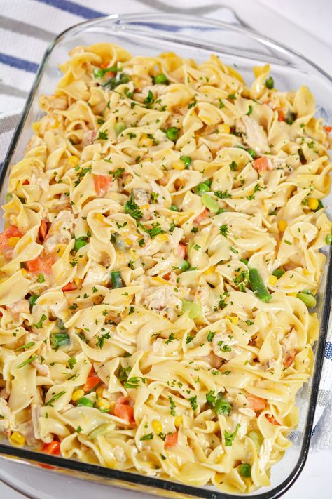 Chicken And Pasta Casserole With Mixed Vegetables, Grandmas Chicken Noodle Casserole, Freezer Chicken Noodle Casserole, Chicken And Mixed Vegetable Recipes, Vegetable Noodle Casserole, Chicken And Egg Noodle Recipes, Chicken Noodle Casserole Recipes, Chicken Noodle Soup Casserole, Chicken Noodle Bake