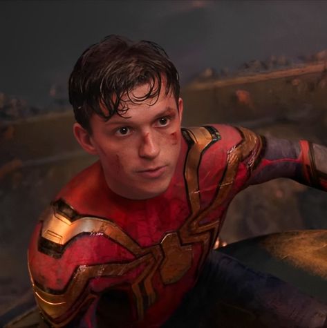 | 𝑁𝑜 𝑊𝑎𝑦 𝐻𝑜𝑚𝑒 | Peter Parker Icon, Peter Spiderman, Spiderman 3, Movie Directors, Fandoms Unite, No Way Home, Tom Holland Spiderman, Superhero Movies, Top Movies