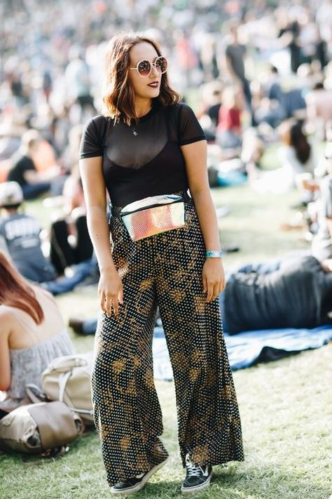 Stylish AF. Ministry Of Sound Outfit, Outside Lands Festival, Festival Trousers, Festival Outfit Inspiration, Ministry Of Sound, Trousers Outfit, Outside Lands, Look Festival, Street Style 2017