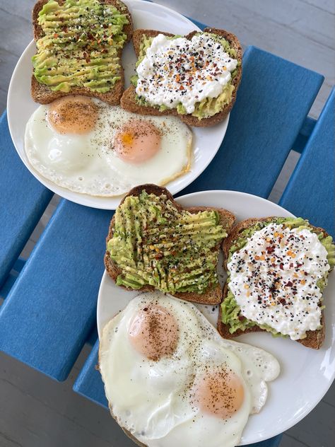 #avocado toast with cottage cheese> Food With Cottage Cheese, Avocado Toast Cottage Cheese, Avocado Toast With Cottage Cheese, Cottage Cheese Avocado Toast, Cottage Cheese Breakfast Ideas, Cottage Cheese Meals, Breakfast With Cottage Cheese, Toast Cottage Cheese, Cottage Cheese Ideas