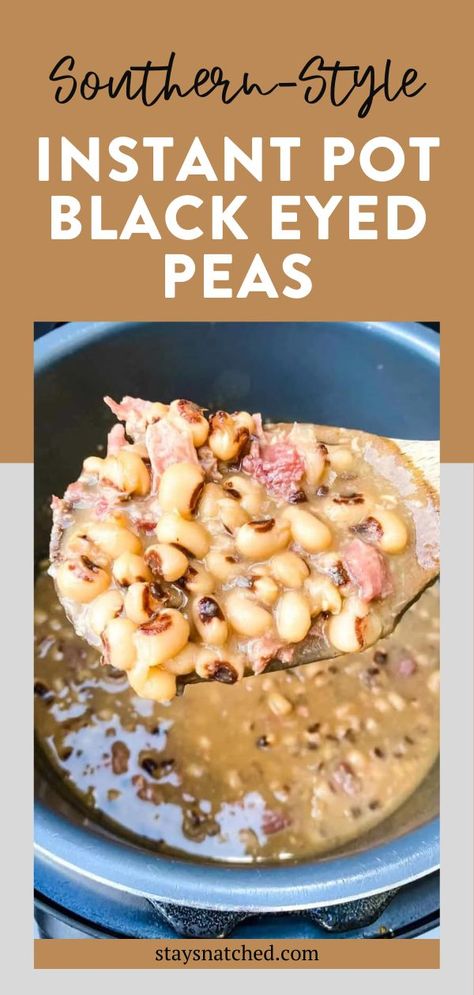 For all of my life my family has eaten black eyed peas to bring in the New Year. We would also eat them for typical family dinners alongside a nice pot of collard greens. These Easy Instant Pot Black Eyed Peas are made Southern-style using your pressure cooker and perfect for Sunday dinners and the New Year’s holiday. This Instant Pot Black Eyed Peas recipe is also very economical. Blackeyed Pea Recipes Southern Style, Black Eyed Peas Recipe Pressure Cooker, Black Eyed Peas Recipe Crock Pot, Blackeyed Pea Recipes, Cooking Black Eyed Peas, Food Instant Pot, Pressure Cooker Desserts, Southern Soul Food, Best Instapot Recipes