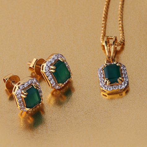 Stone Pendants Gold, Pendant Sets Indian Gold, Light Weight Gold Pendant Set, Gold Pendant Designs For Women, Ruby Pendant Set, Diamond Bracelet Design, New Gold Jewellery Designs, Diamond Pendants Designs, Gold Jewelry Simple Necklace