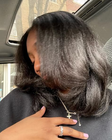 Layers On Black Women Hair, Relaxed Hair Aesthetic, Layered Silk Press Natural Hair, Medium Length Silk Press, Medium Length Relaxed Hair, Shoulder Length Silk Press Natural Hair, 90s Blowout Hair Short, Relaxed Hair Hairstyles Medium, Short Hair Blowout