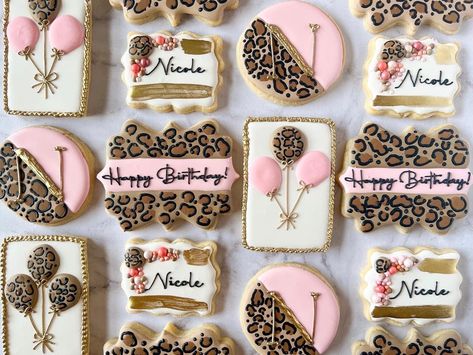 Cheetah Birthday Cakes, Cheetah Birthday Party, Wedding Cookies Decorated, Cheetah Birthday, Leopard Birthday, Crazy Cookies, 21st Birthday Decorations, Sweet 16 Cakes, Chocolate Covered Treats