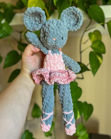 Brie Mouse 🐭🩰 The sweetest little ballerina there ever was! She was such a treat to crochet. This little one has already found her forever home, and I can’t wait to crochet more! Crochet Pattern by @oakandmarlow #oakandmarlow #crochetmouse #amigurumimouse #shoplocalyyc #handmadeincalgary #calgarycrochet Ballerina Mouse Crochet, Disney Princess Crochet, Crochet Ballerina, Alpine Stitch, Mouse Crochet, Crochet Dreams, Crochet Plushies, Crochet Mouse, Crochet Design Pattern