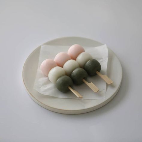 Kawaii Food, Cute Desserts, Cafe Food, Korean Food, Pretty Food, Cute Food, Aesthetic Food, Food Photo, Mochi