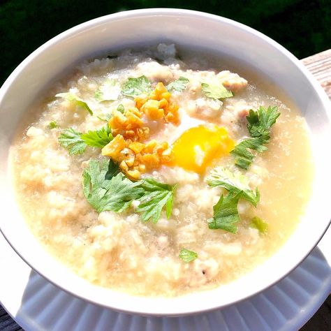 Thai Rice Porridge, Thai Jok Rice Porridge, Thai Congee Recipe, Jok Moo Recipe, Korean Rice Porridge Recipe, Thai Porridge, Interesting Meals, Postpartum Food, Pork And Rice