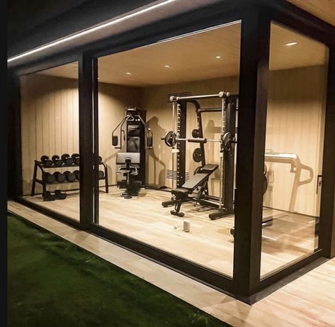 Gym Shed, Small Home Gym Ideas, Backyard Gym, Dream Home Gym, Small Home Gym, House Gym, Home Gym Garage, Mini Gym, To Build A Home