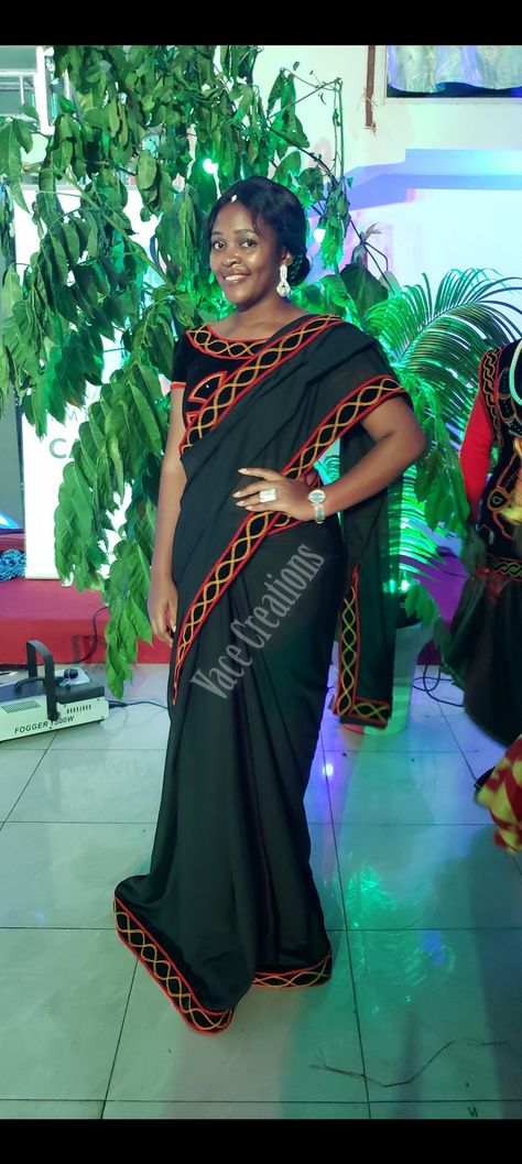 Hand embroidered saree in toghu design.  Fabrics are black velvet and black muslin. Toghu Dress, Cameroon Dress, Toghu Designs, Toghu Cameroon, Cameroon Clothing, Black Designers, African Print Skirt, Embroidered Saree, Mens Fashion Rugged