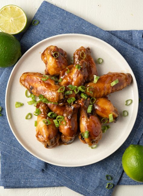 Garlic Wings, Garlic Chicken Wings, Aip Paleo Recipes, Spicy Wings, Baking Book, Aip Paleo, Aip Recipes, Honey Lime, Organic Chicken