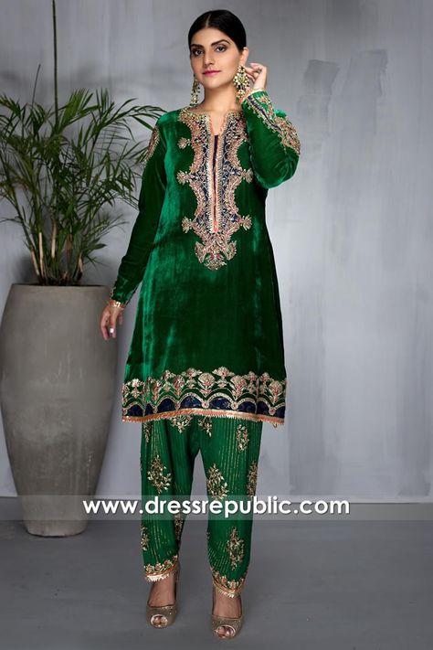 Laam Fashion, Green Velvet Shirt, Eid Festival, Deep Emerald Green, Emerald Green Velvet, Gotta Work, Shirt Trouser, Punjabi Outfits, Indian Designer Suits