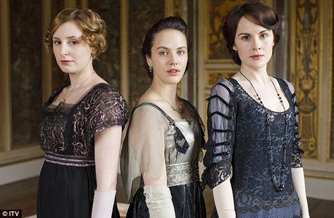 The aristocratic daughters in Downton Abbey, Lady Edith, Lady Sybil and Lady Mary. Great show! Matthew And Mary, Watch Downton Abbey, Downton Abbey Quotes, Brendan Coyle, Phyllis Logan, Rob James Collier, Matthew Crawley, Lady Mary Crawley, Downton Abbey Series