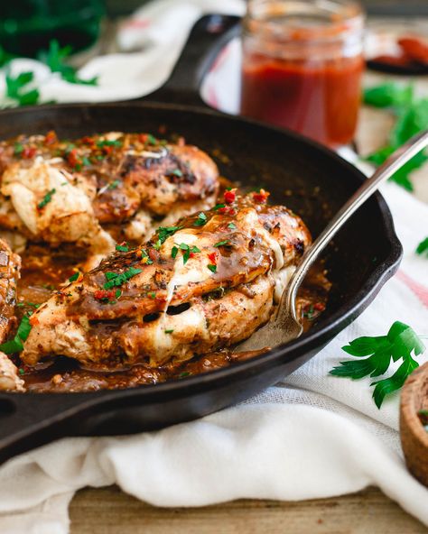 This stuffed chicken marsala is an even more delicious twist on the classic Italian dish with melted mozzarella, sweet and savory tomato butter and fresh basil cooked inside the chicken. Stuffed Chicken Marsala, Unique Chicken Recipes, Mozzarella Stuffed Chicken, Chicken With Prosciutto, Chicken Dinner Ideas, Pecan Crusted Chicken, Chicken For Dinner, Tomato Butter, Top Chicken Recipes