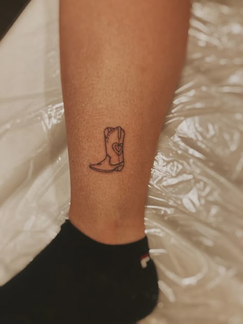 Dainty Cowgirl Boot Tattoo, Mini Cowboy Boot Tattoo, Fine Line Cowgirl Boot Tattoo, Tiny Cowboy Boot Tattoo, Cow Boy Boot Tattoos Simple, Cowgirl Boot Tattoo, Pretty Girl Tattoos, Boot Tattoo, Cowboy Boot Tattoo