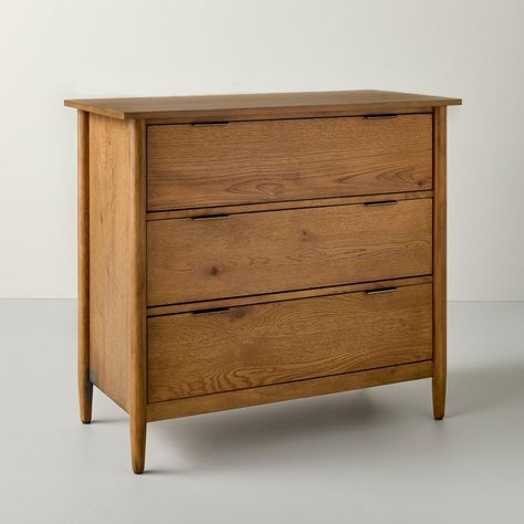 Modern chest of drawers