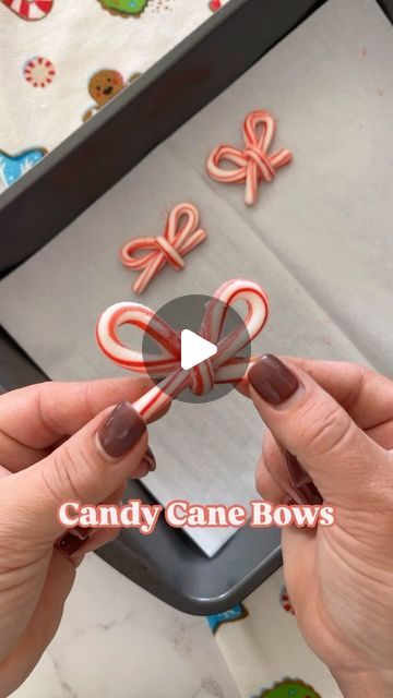 Jacqueline Vignona | Easy & Delicious Recipes on Instagram: "CANDY CANE BOWS 🎀🍥

These have to be the cutest idea on the internet right now! All you need are mini candy canes to make them! Place the mini candy canes on parchment paper in a criss cross pattern and make sure to break up an extra candy cane (for the center of the bow). Bake at 200° for 4 minutes, then bend them into the shape of a bow & add the center piece. Bake for an additional 2 minutes and then let them cool. these are perfect for any Christmas platter or dessert!

Follow for more easy & delicious recipes!

Original Creator: @beautyanddasweetz 

#candycanes #candycanebow #christmasrecipes #christmasfood #holidayrecipes #holidayfood" Mini Candy Canes, Criss Cross Pattern, Christmas Platter, Fun Baking, 10k Views, Easy Delicious Recipes, Cross Patterns, Easy Delicious, Candy Canes