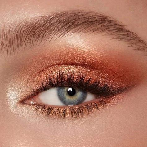 Luxury Palette, Rose Gold Eyeshadow, Eye Makeup Images, Orange Eyeshadow, Formal Makeup, Eye Makeup Pictures, Smink Inspiration, Gold Eyeshadow, Eye Makeup Designs