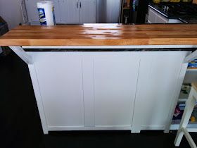 life is fun: How to convert a countertop to a breakfast bar Diy Breakfast Bar, Kitchen Counter Island, Used Kitchen Cabinets, Life Is Fun, Counter Island, Cabinets Makeover, How To Make Something, Kitchen Bar Table, Breakfast Bar Kitchen