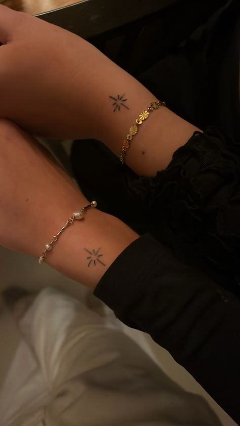 Aesthetic First Tattoos, Best Friend Fine Line Tattoo, Small Ankle Tattoos For Women, Classy Tattoos For Women, Secret Tattoo, Ankle Tattoos For Women, Hand And Finger Tattoos, Stylish Tattoo, Small Pretty Tattoos