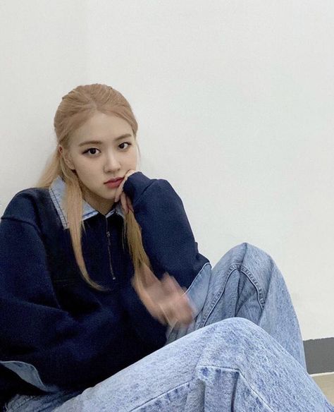 Blackpink Rosé Instagram, Rosé Ig Update, Rosé Instagram Update, Rosé Instagram, Rose Fashion, Rose Park, Rose Icon, Jennie Lisa, Rosé Blackpink