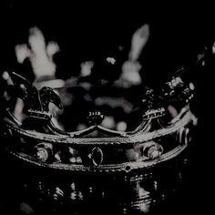 Dark Royal Aesthetic, Dark Royalty Aesthetic, Royalty Core, Crown Aesthetic, Fotografi Bawah Air, Avengers 2012, Queen Aesthetic, Royalty Aesthetic, Royal Aesthetic