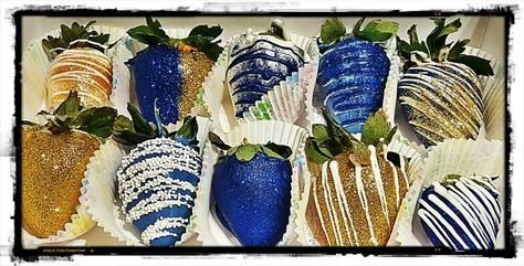 Bling Gold and Blue Chocolate Covered Strawberries Royal Blue And Gold Strawberries, Navy Blue And Gold Pretzels, Blue Chocolate Covered Strawberries, Prince Baby Shower Cake, Strawberries Chocolate Covered, Gold Macarons, Infused Treats, Star Themed Wedding, Egyptian Wedding