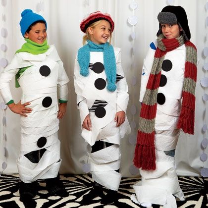 project-snowman-game-playtime-winter-photo-420x420-ff0212partay_a01 Schnee Party, Snowman Games, Classroom Christmas Party, Snowman Costume, Snowman Party, Fest Temaer, Winter Birthday Parties, Make A Snowman, Winter Parties