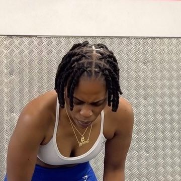 Oyinda_fitness on Instagram: "Weak/painful knees. I got you tried these exercises at least twice a week 🫡 sidenote: Think I’m slowly getting use to having hair 😂 #fitnessreels #workout #fitnessgirl #legday" Oyinda Fitness, Knock Knees Exercises, Knees Exercises, Knock Knees, Knee Exercises, December 21, Legs Day, I Got You, You Tried