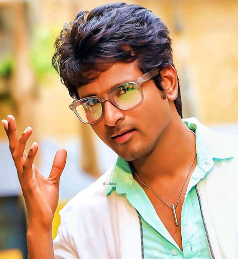 Keerthi Suresh Sivakarthikeyan Hd Images, Remo Movie Sivakarthikeyan Images, Maaveeran Sivakarthikeyan, Sivakarthikeyan Don Movie Images, Sivakarthikeyan Wallpapers, Prince Movie Sivakarthikeyan, Photo Romance, Love Couple Images, Movie Pic