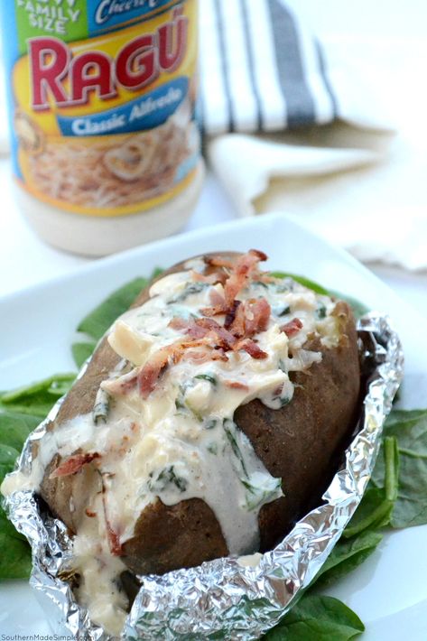 Alfredo Baked Potato, Chicken Stuffed Potatoes, Classic Alfredo Sauce, Baked Chicken Recipes Healthy, Spinach Alfredo, Pasta With Alfredo Sauce, Chicken Alfredo Bake, Stuffed Potatoes, Stuffed Baked Potatoes