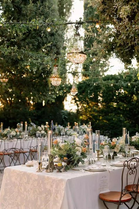 Tuscany Italy Wedding, Tuscan Inspired Wedding, Tuscan Landscape, Italian Inspired Wedding, Lush Wedding, Vibrant Wedding, Tuscan Landscaping, Wedding Tableware, Amalfi Coast Wedding