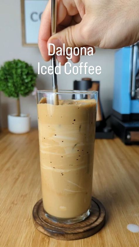 Ali Al Dallal on Reels | altego_music · S&M x PUSH UP (ALTÉGO MIX) Coffee Instructions, Hand Frother, Best Drip Coffee Maker, Best Iced Coffee, Coffee Creamer Recipe, Whipped Coffee, Creamer Recipe, Coffee World, Coffee Mix