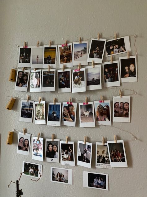 Polaroid Pictures Display Aesthetic, Polaroid Wall With Lights, Hanging Up Polaroids, How To Hang Up Polaroids, Mini Photos On Wall, Diy Polaroid Wall Decor, Polaroid Pictures Decor, Polaroid Display Ideas Creative, Polaroid Pictures Display Bedrooms