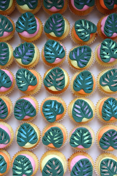 Painted Palm Leaf Mini Cupcakes Rainforest Cupcakes, Birthday Inspo, Easy Cupcakes, Crazy Cakes, Floral Display, Vow Renewal, Palm Leaf, Mini Cupcakes, Baby Birthday