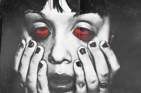 tired eyes Grafika Vintage, Arte Occulta, Arte Punk, Photographie Inspo, Arte Obscura, Arte Inspo, Ap Art, Arte Horror, Grunge Aesthetic