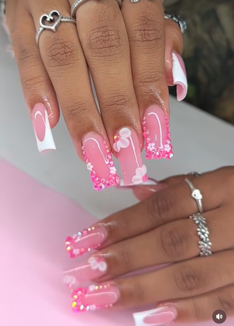 Fake Crying, Girl Pranks, Netflix Premium, Girly Acrylic, Acrylic Nail Shapes, Acrylic Toe Nails, Spring Acrylic Nails, Acrylic Nail Set, Hard Nails