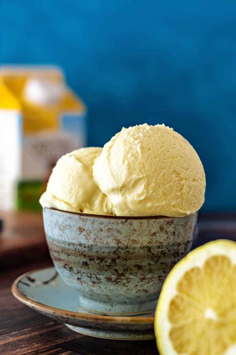 Lemon Ice Cream (No Special Equipment) Lemon Curd Ice Cream, Lemon Ice Cream Recipe, Honey Ice Cream, Lemon Cheesecake Recipes, Vegan Ice Cream Recipe, Easy Ice Cream Recipe, Lemon Ice Cream, Lemon Curd Recipe, Lemon Ice