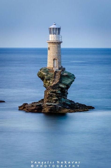 Tourlitis Lighthouse, Andros Greece, Lighthouse Lighting, Lighthouses Photography, Lighthouse Photos, Lighthouse Pictures, Lighthouse Art, Beautiful Lighthouse, Light Houses