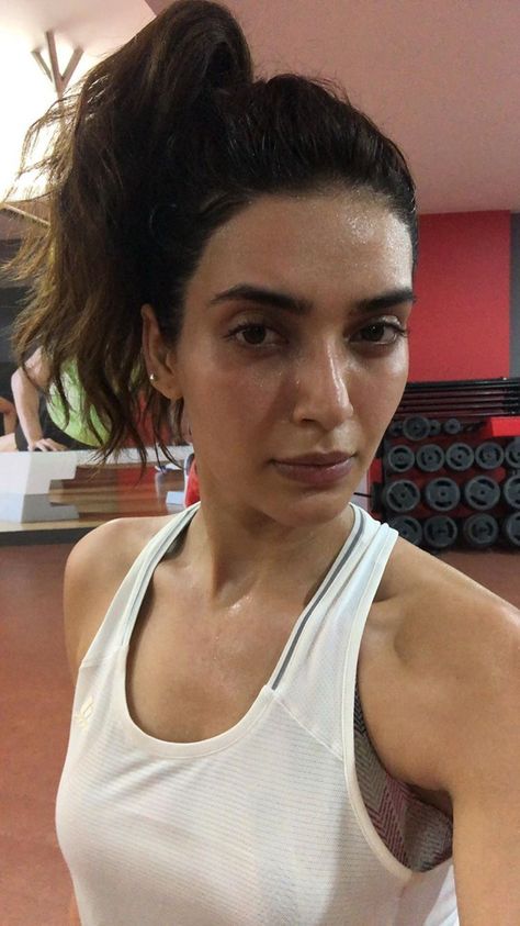 Karishma tanna Krishma Tanna, Karishma Tanna Hot, Warina Hussain, Surveen Chawla, Karishma Tanna, Trendy Workout Outfits, Rashmi Gautam, Malavika Mohanan, Bhumi Pednekar