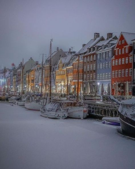 Copenhagen Denmark Aesthetic, Denmark Winter, Denmark Aesthetic, Copenhagen Christmas, Visit Denmark, Copenhagen Travel, Europe Photos, Europe Tours, Bucket List Destinations